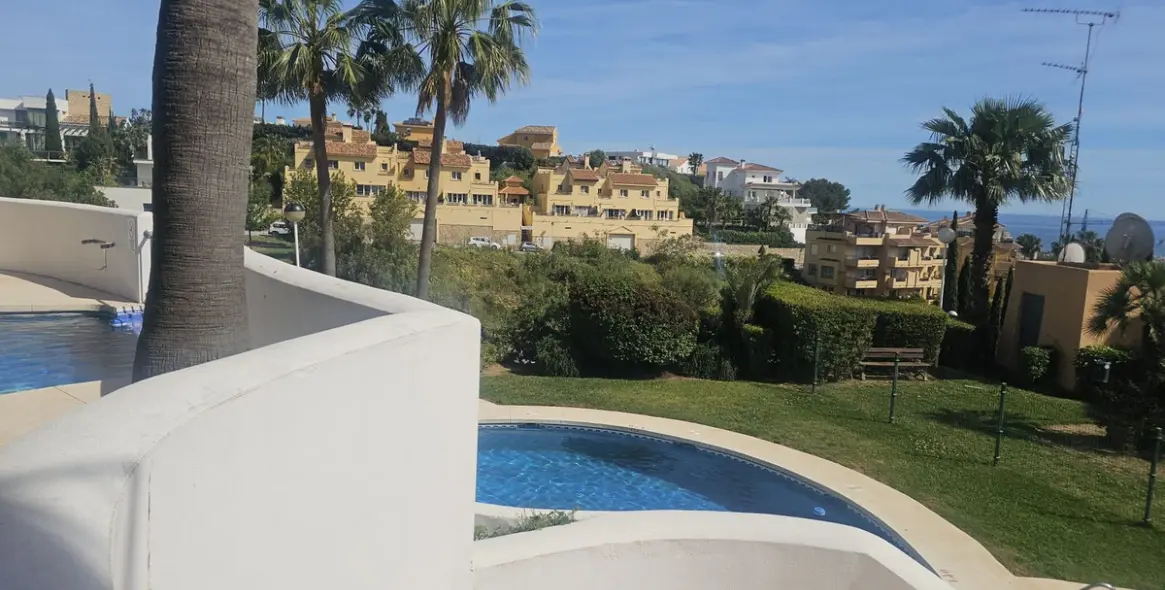 Sale of ground floor apartment in Mijas Costa 49