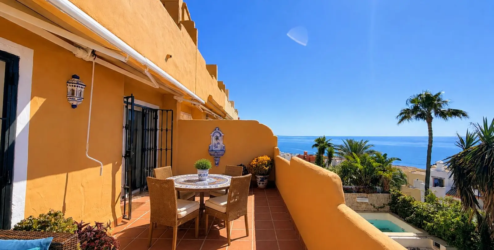 Venta de ático dúplex en Casares Playa 1