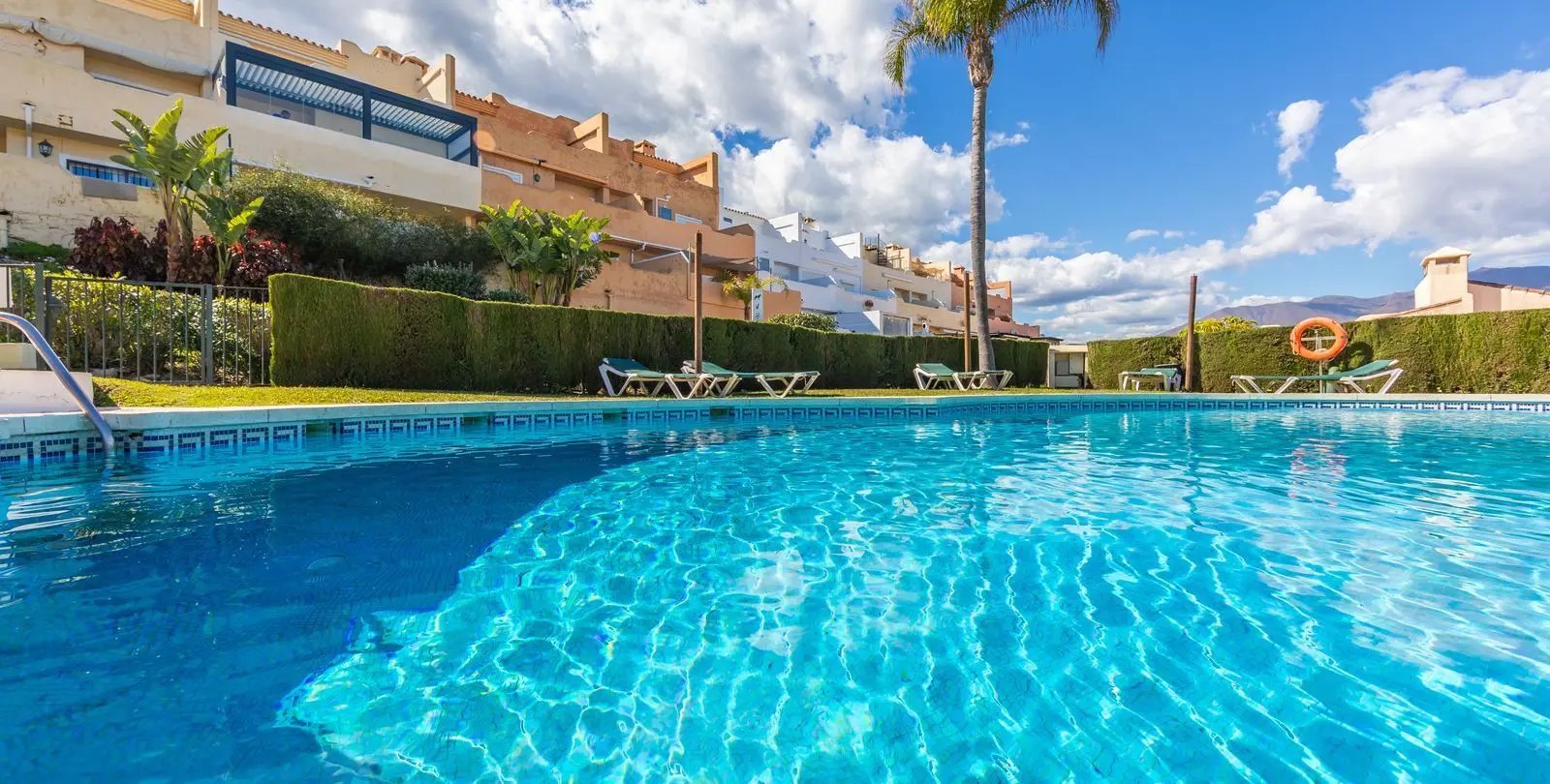 Venta de ático dúplex en Casares Playa 3
