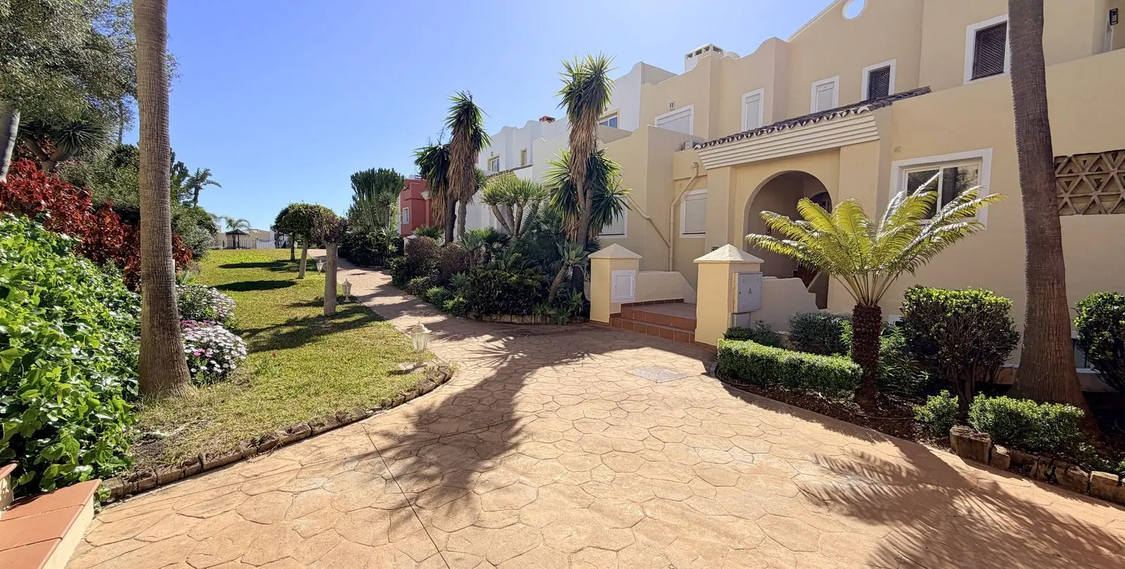 Venta de ático dúplex en Casares Playa 8
