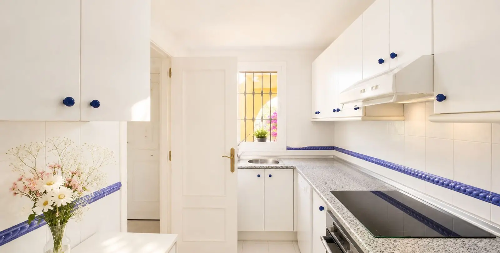 Venta de ático dúplex en Casares Playa 15