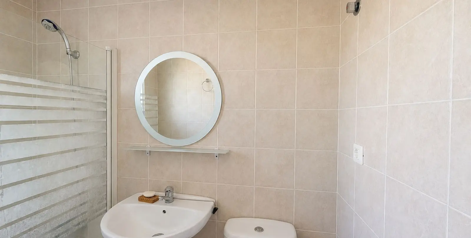 Venta de ático dúplex en Casares Playa 17