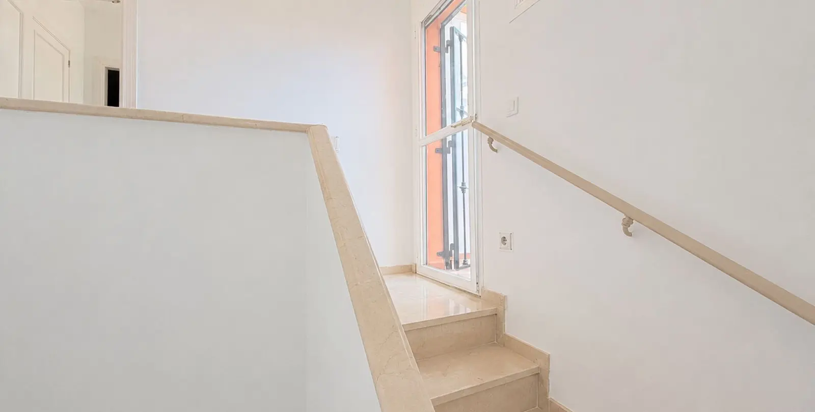 Venta de ático dúplex en Casares Playa 18