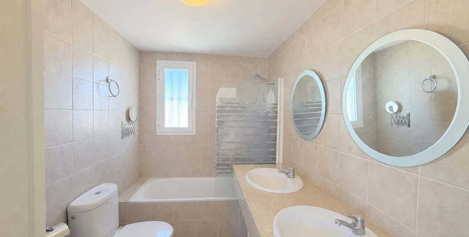 Venta de ático dúplex en Casares Playa 20