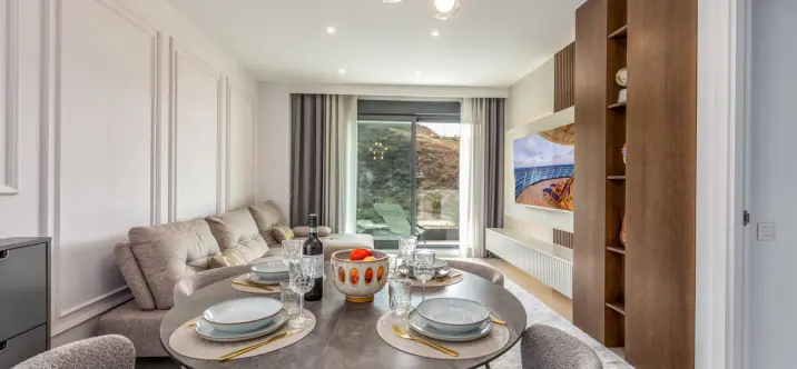 Venta de apartamento en planta media en Higueron 2