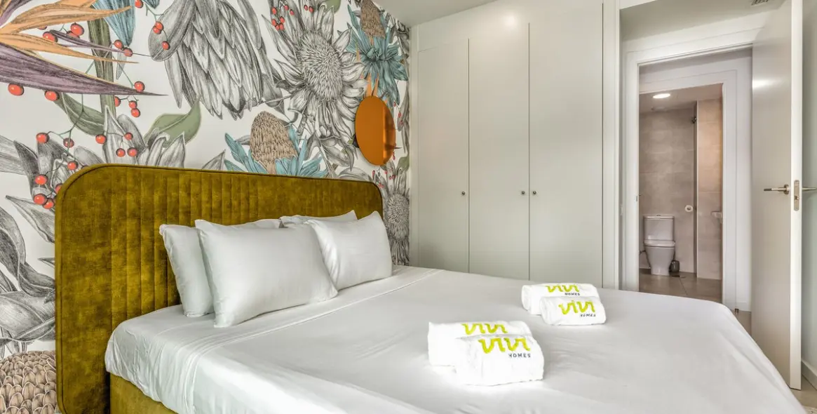 Venta de apartamento en planta media en Higueron 16