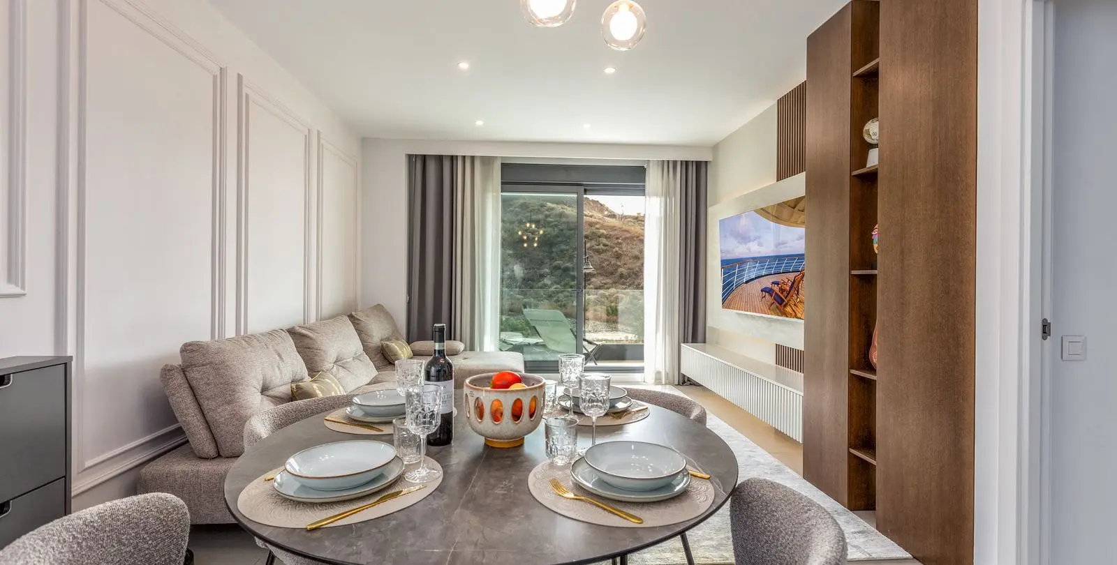 Sale of middle floor apartment in Higueron 5