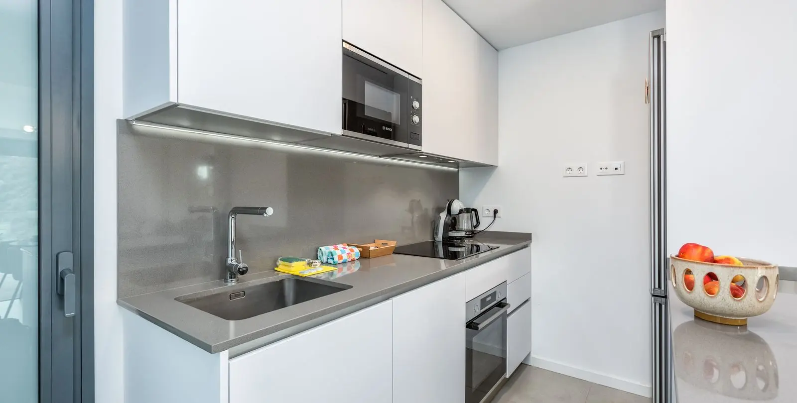 Sale of middle floor apartment in Higueron 9