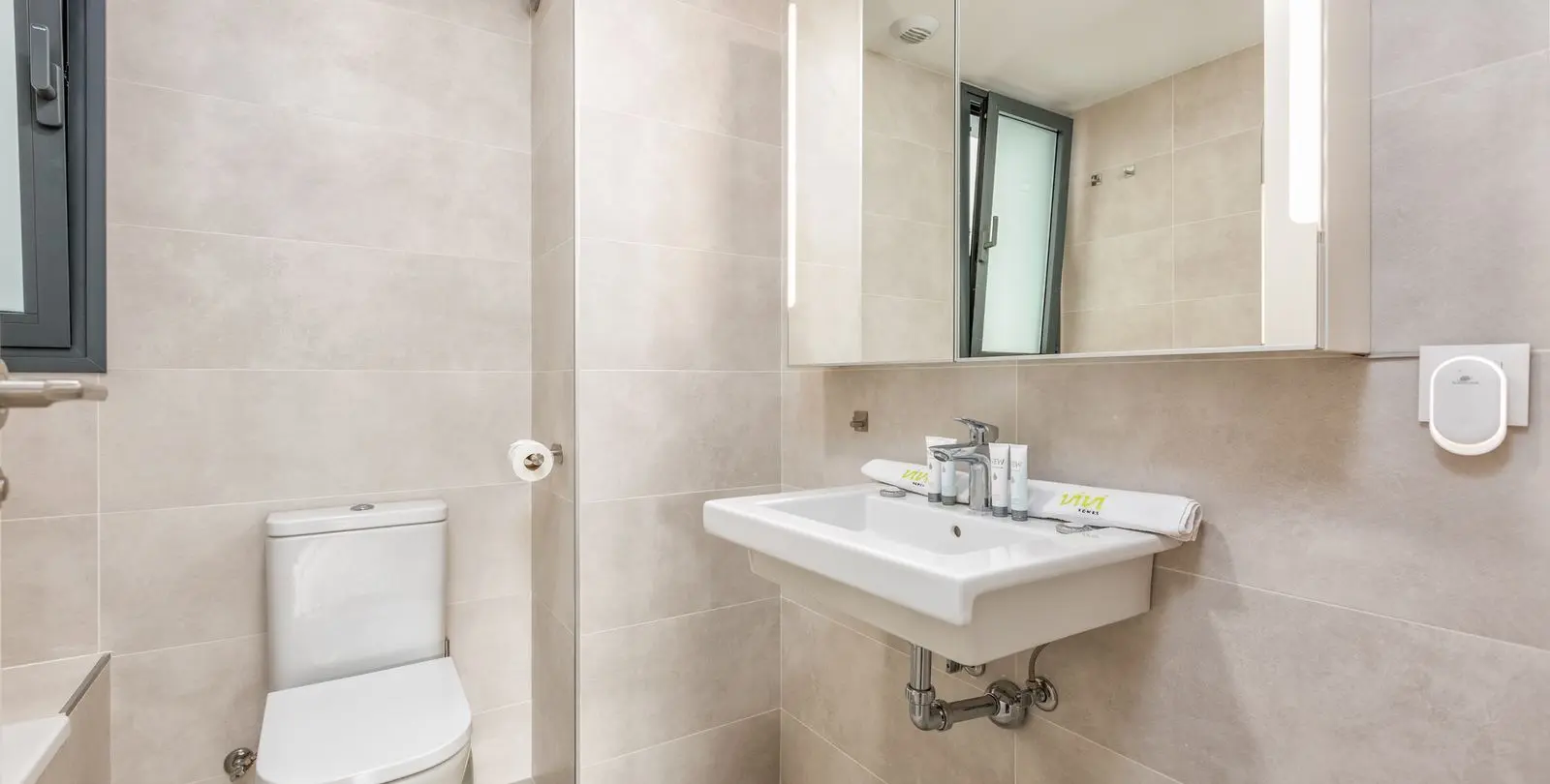 Sale of middle floor apartment in Higueron 15