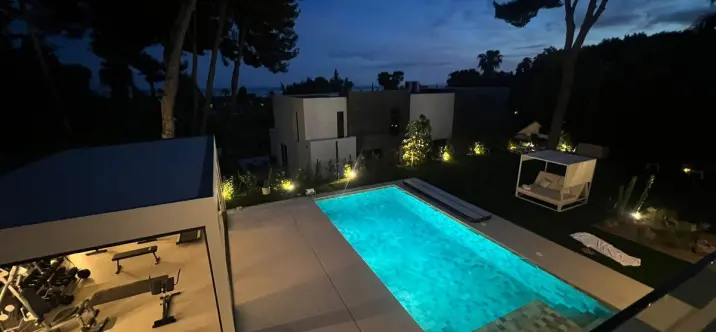 Long-term rent of detached villa in Sierra Blanca 0