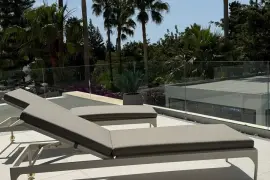 Image 6 thumb