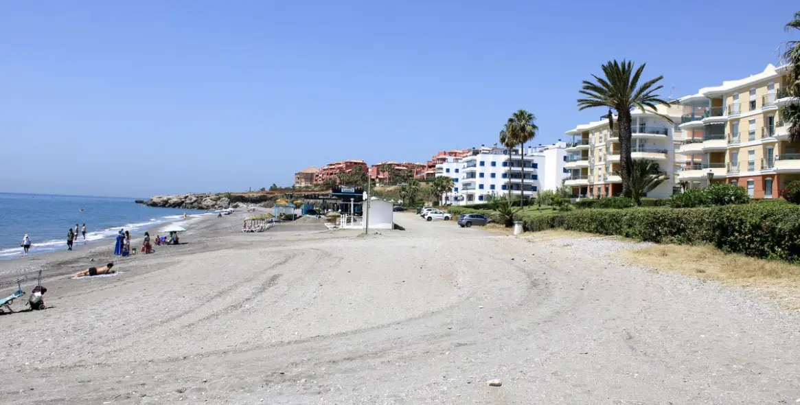 Sale of penthouse in Torrox Costa 28