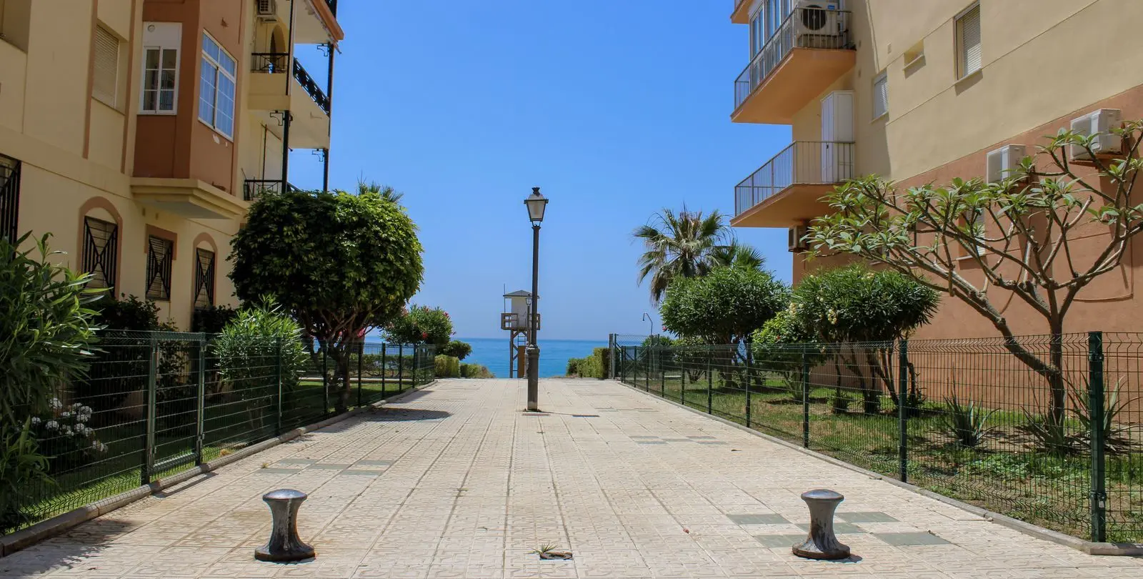 Sale of penthouse in Torrox Costa 3