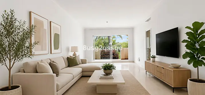 Venta de apartamento en planta baja en Elviria 0