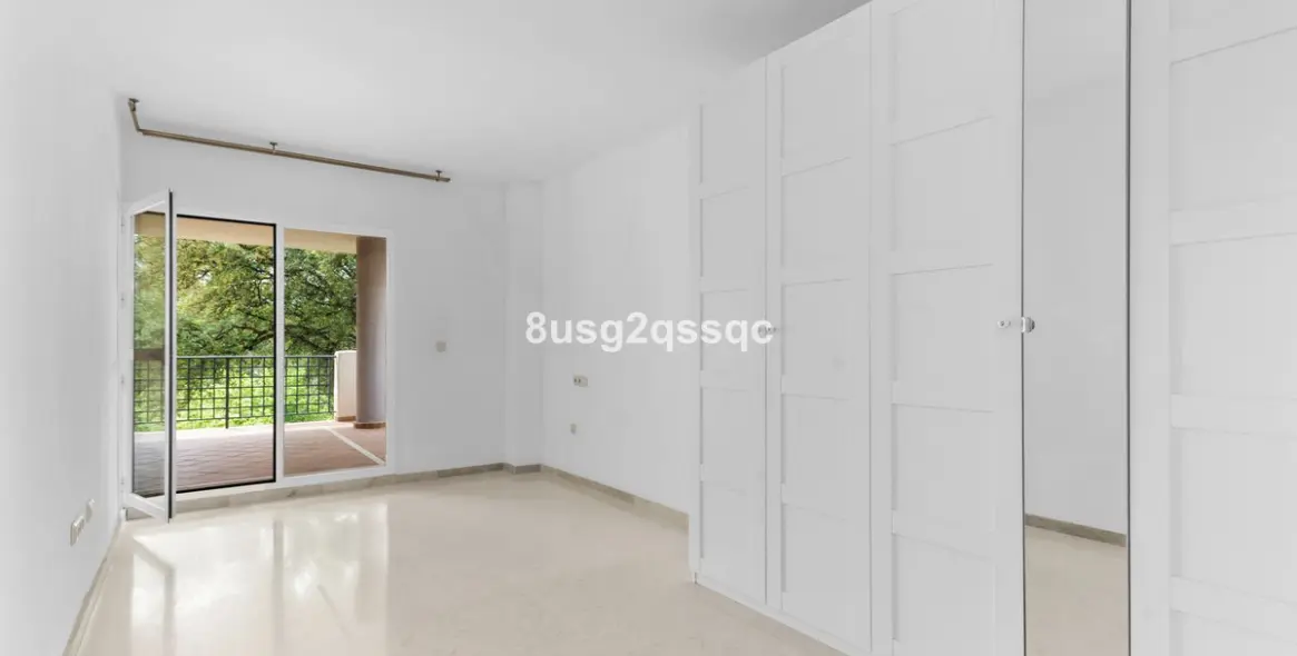 Venta de apartamento en planta baja en Elviria 6