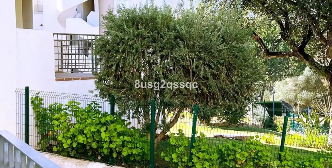 Venta de apartamento en planta baja en Elviria 12