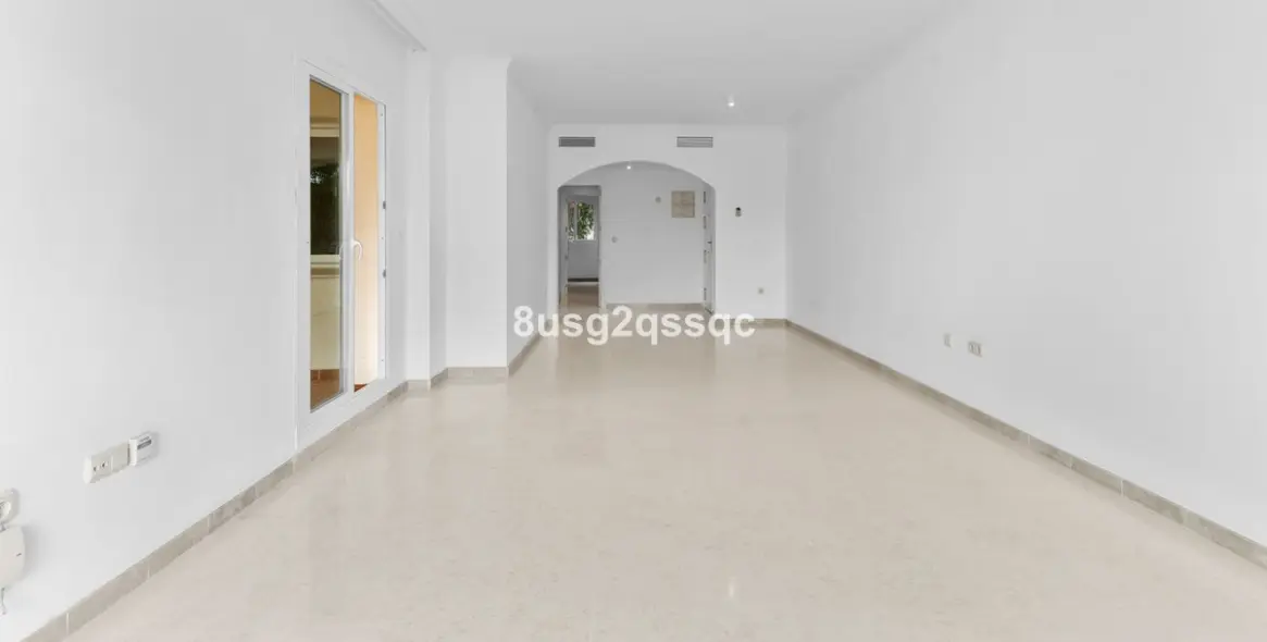 Venta de apartamento en planta baja en Elviria 29