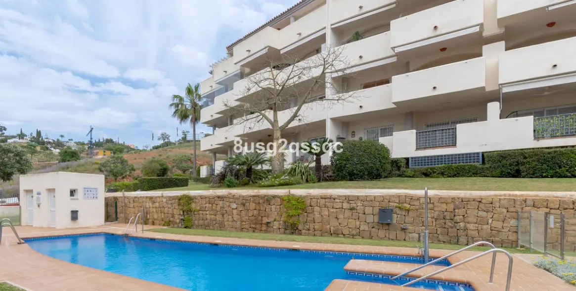 Venta de apartamento en planta baja en Elviria 37