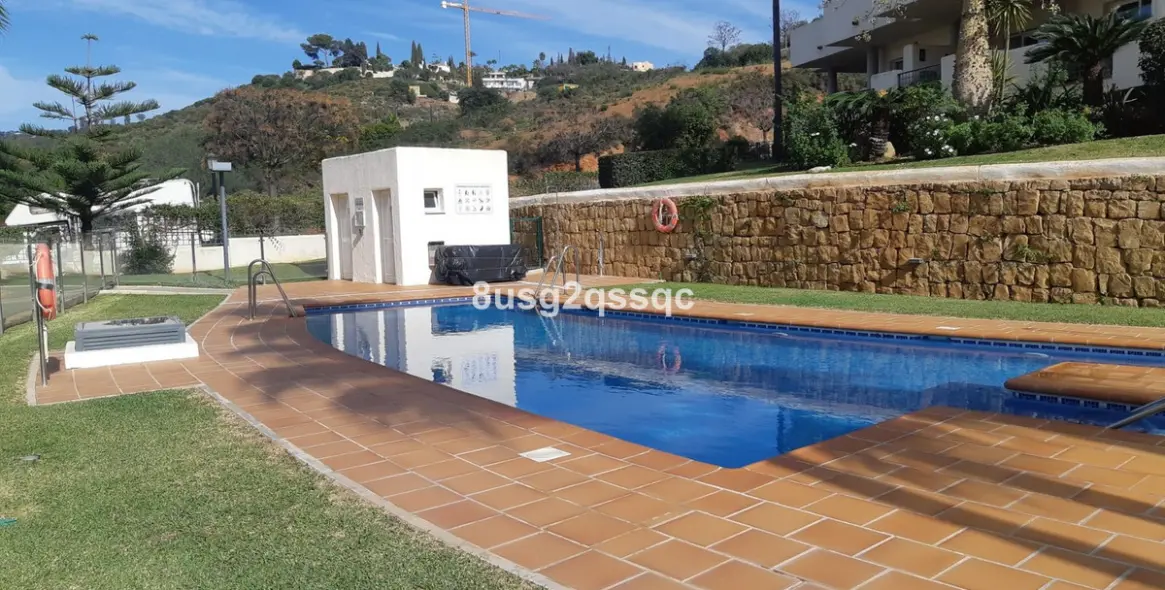 Venta de apartamento en planta baja en Elviria 38