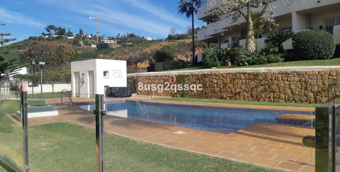 Venta de apartamento en planta baja en Elviria 40