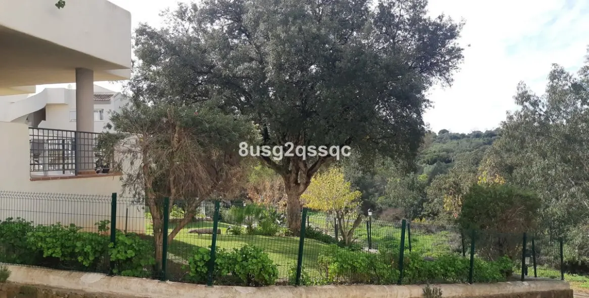 Venta de apartamento en planta baja en Elviria 46