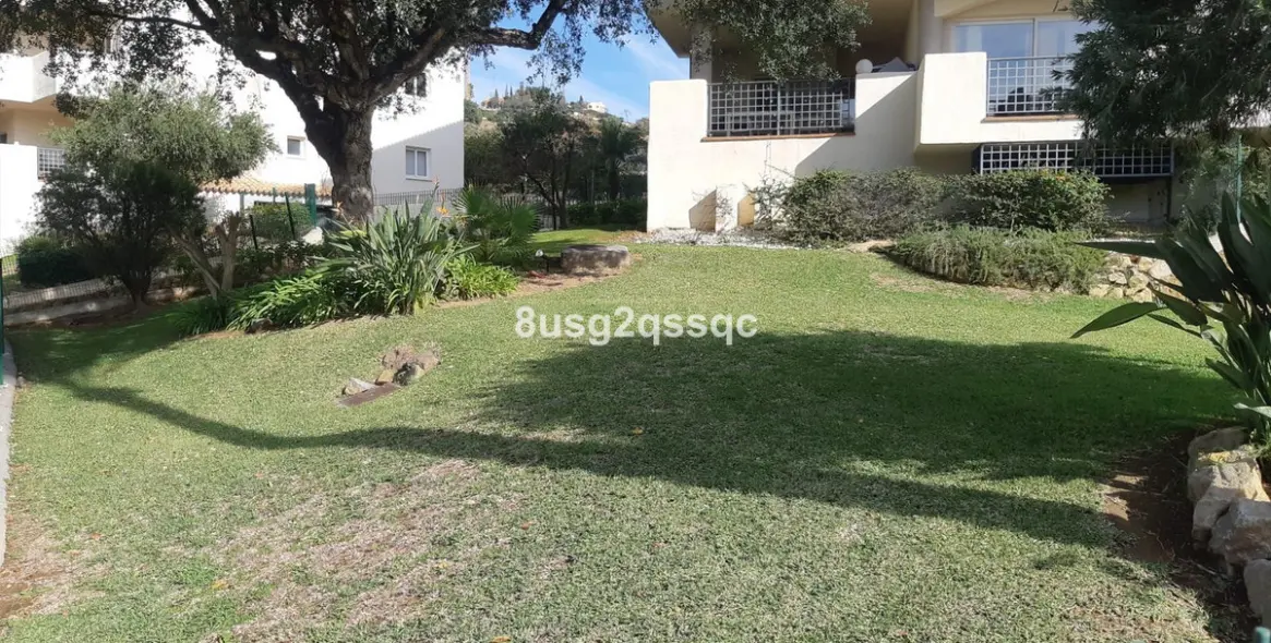 Venta de apartamento en planta baja en Elviria 49