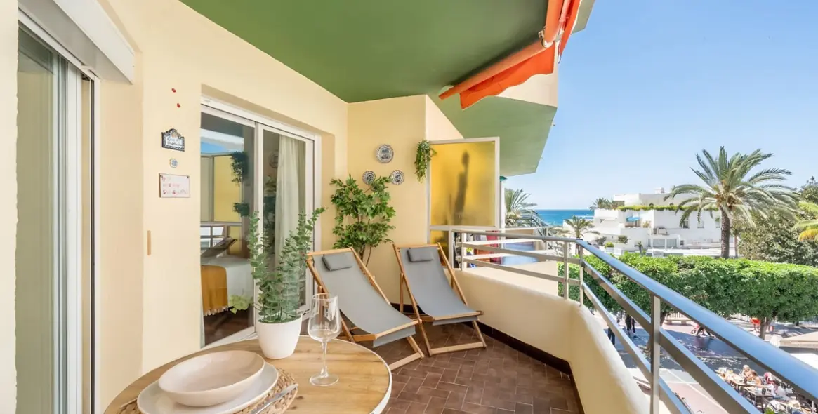Sale of middle floor apartment in Marbella 1