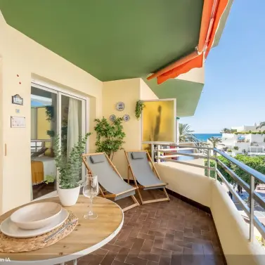 Sale of middle floor apartment in Marbella