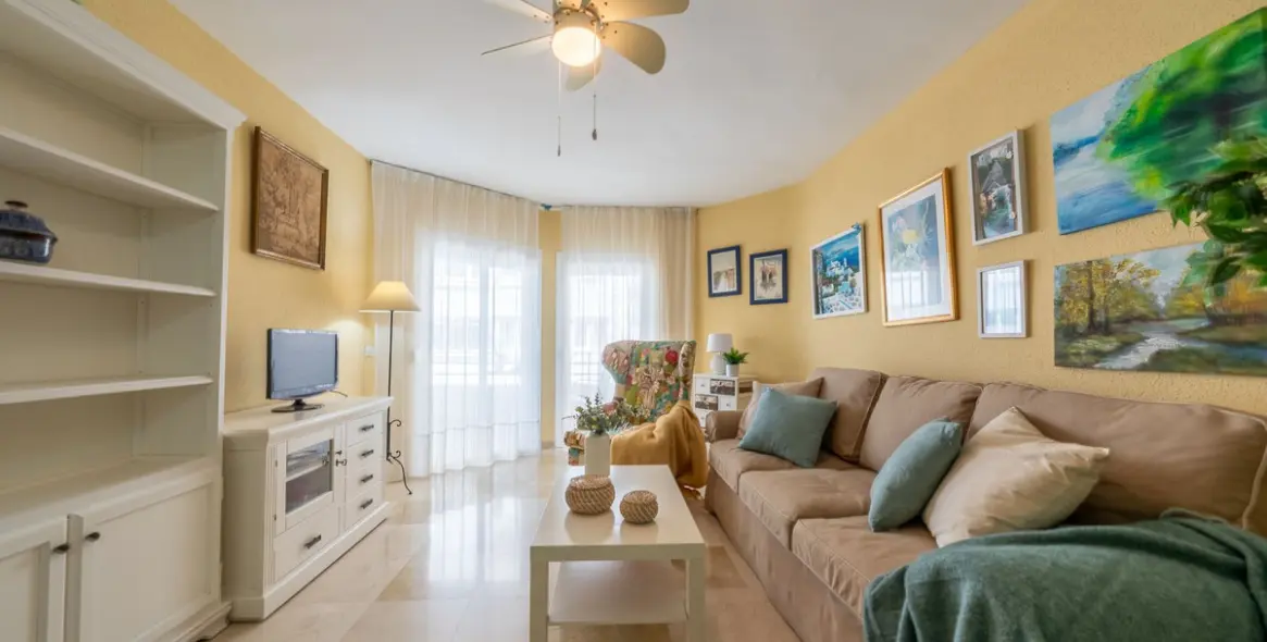 Sale of middle floor apartment in Marbella 8