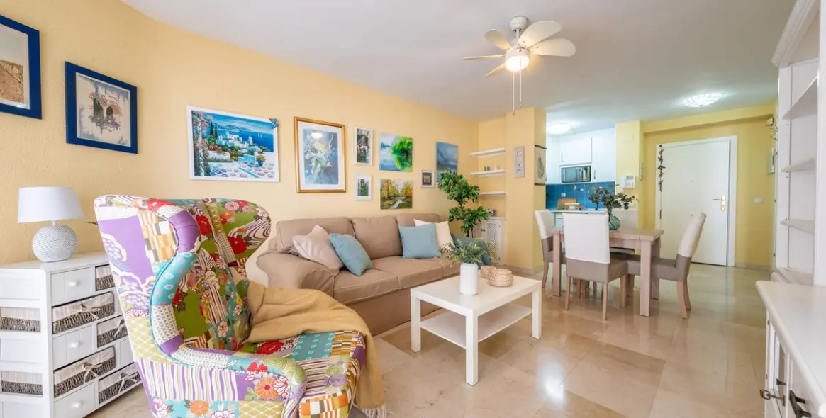 Sale of middle floor apartment in Marbella 11