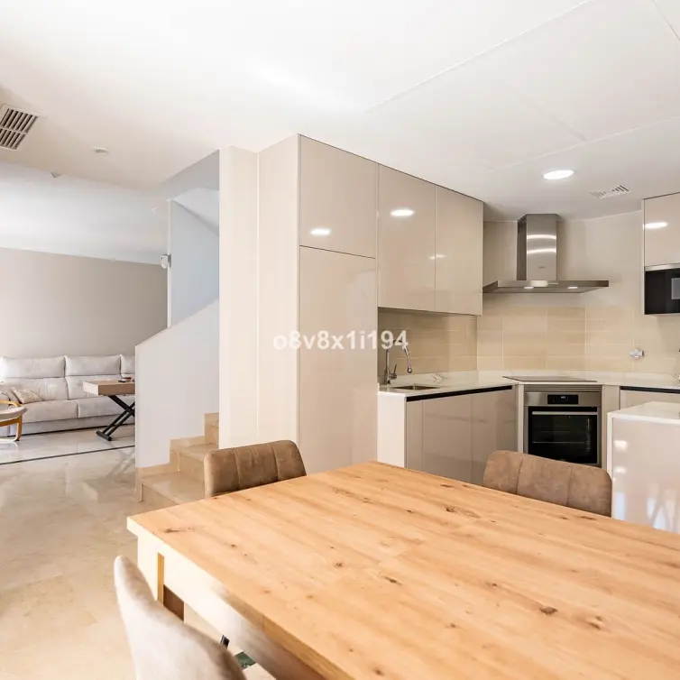 Venta de casa pareada en Casares
