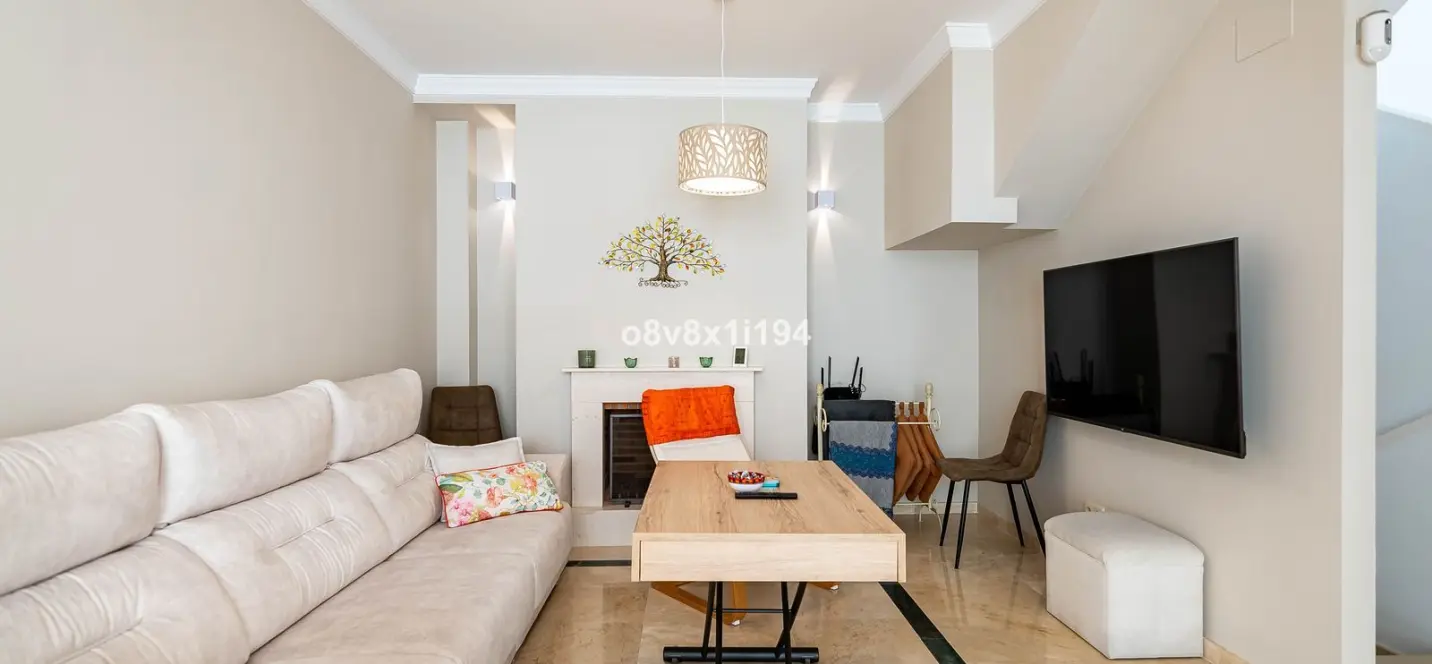 Venta de casa pareada en Casares 2