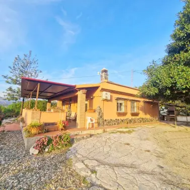 Sale of detached villa in Cártama