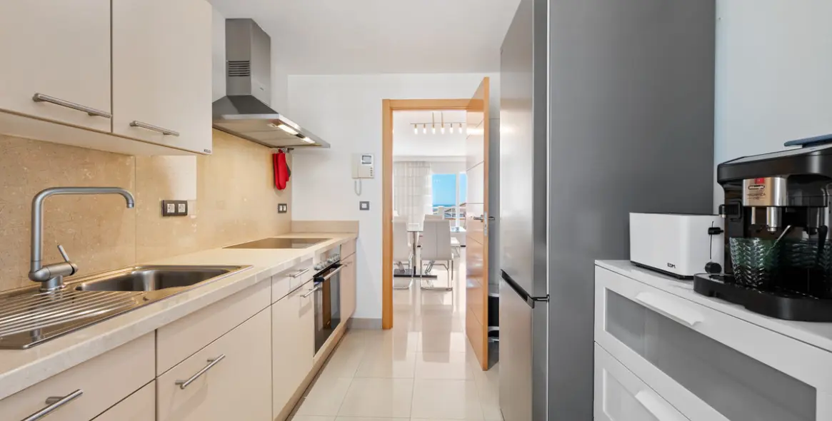 Продажа пентхауса в Estepona 7