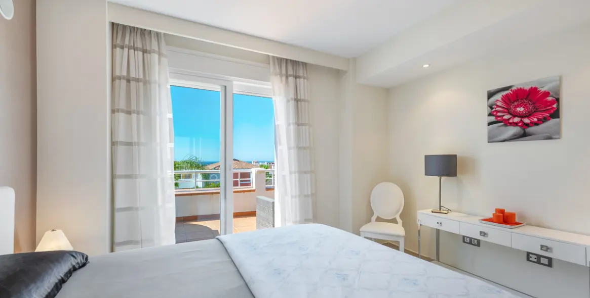 Продажа пентхауса в Estepona 10