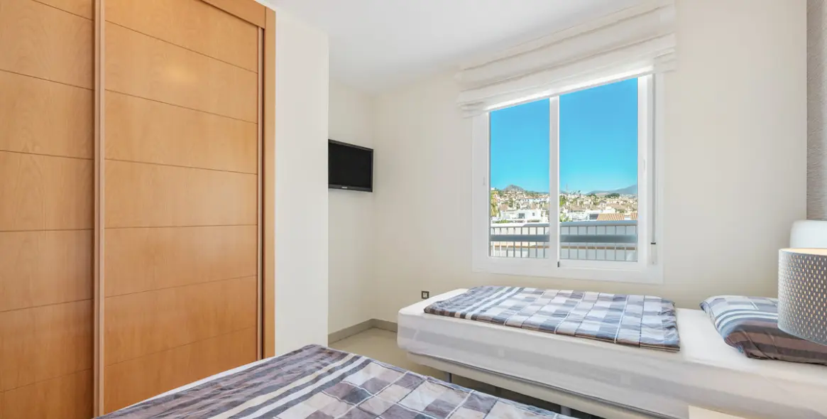 Продажа пентхауса в Estepona 16