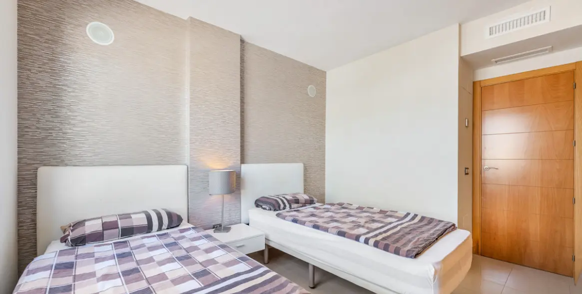 Продажа пентхауса в Estepona 17