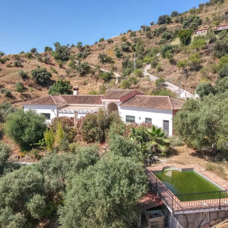 Venta de villa independiente en Monda