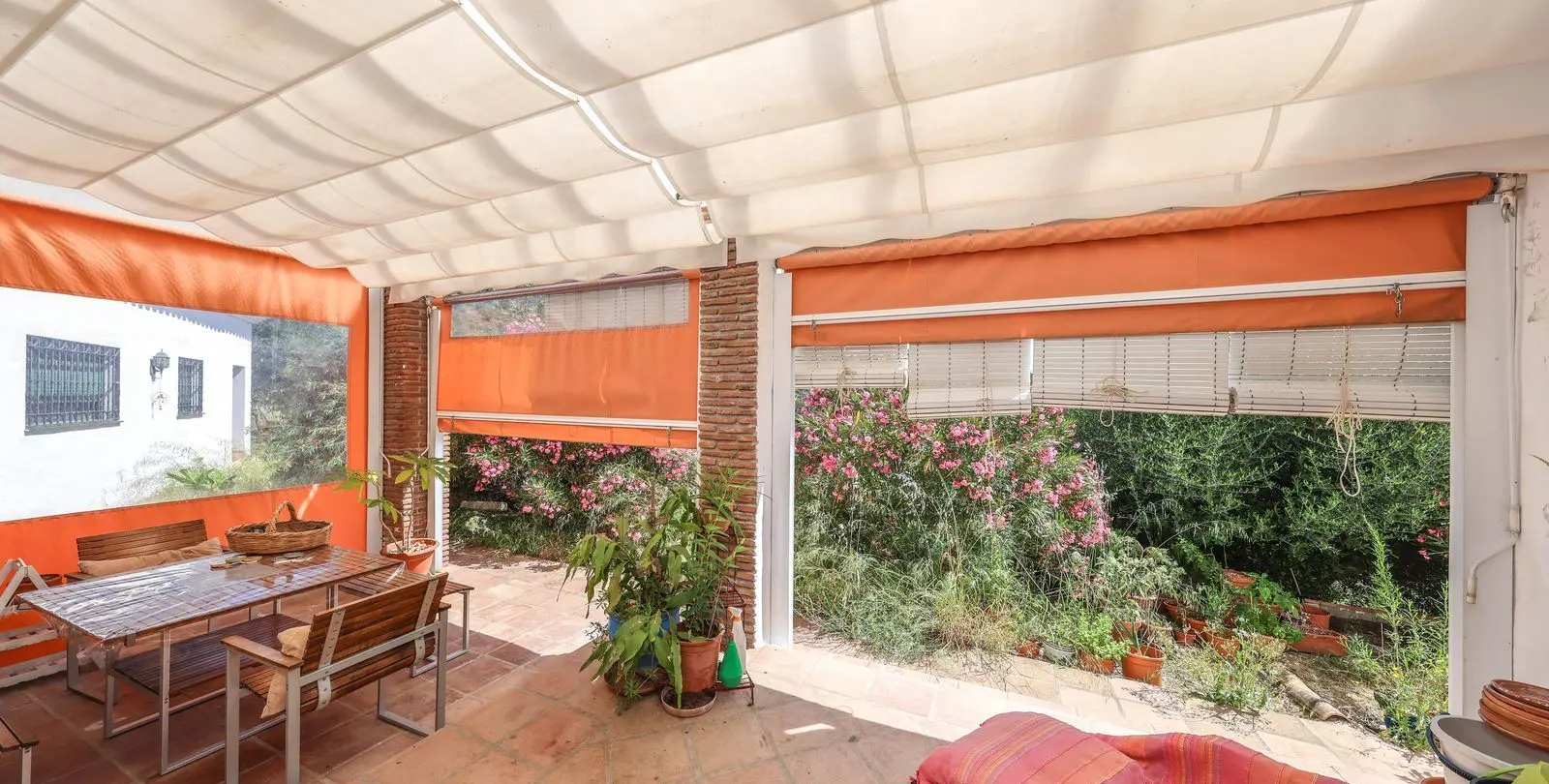 Sale of detached villa in Monda 22