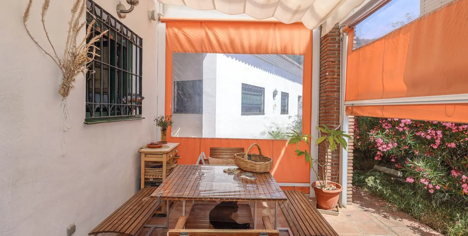 Sale of detached villa in Monda 25