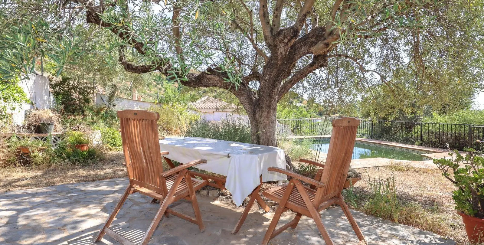 Sale of detached villa in Monda 34