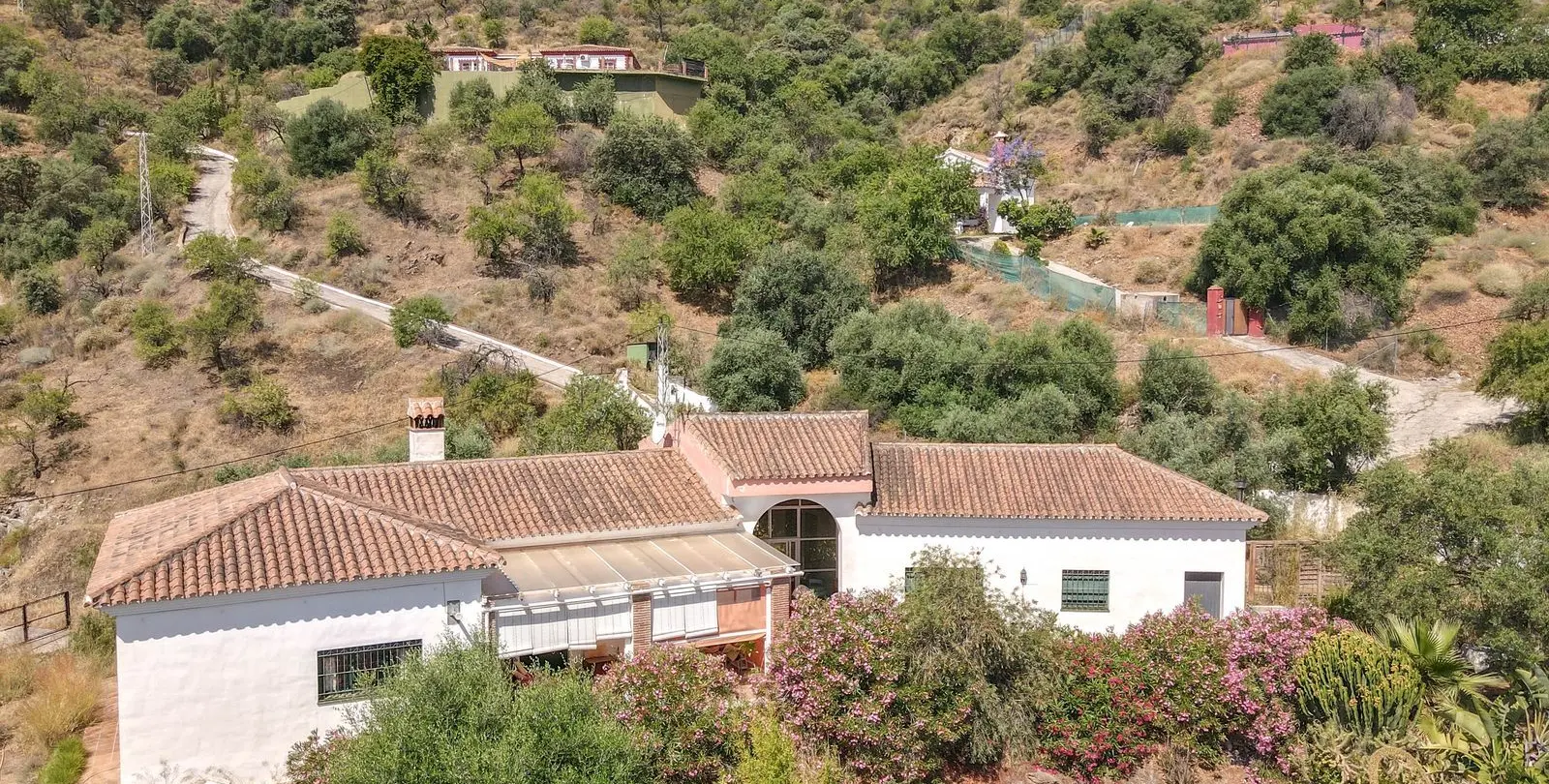 Sale of detached villa in Monda 48