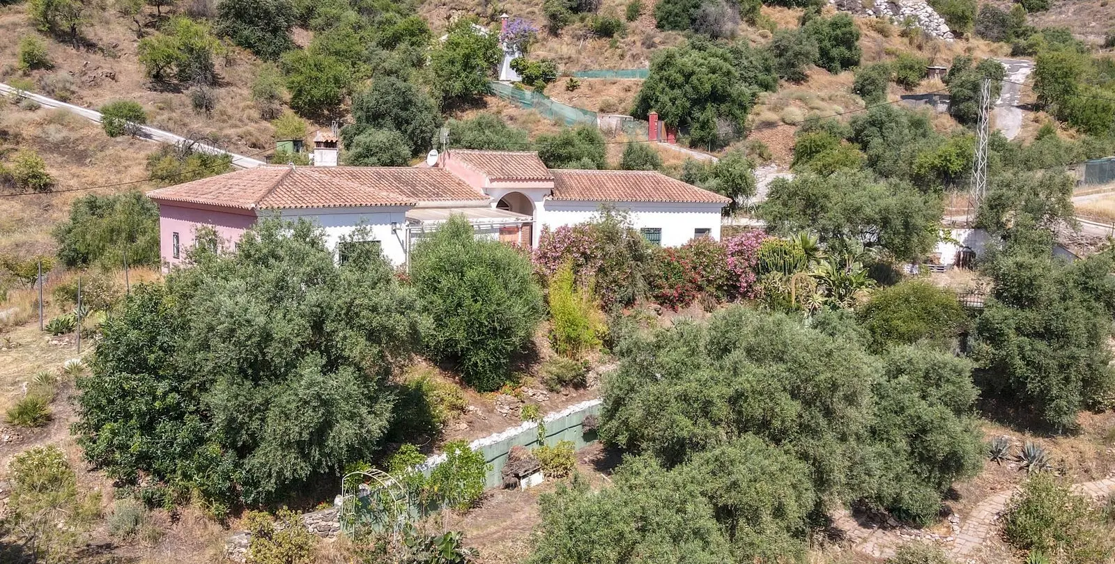 Sale of detached villa in Monda 50