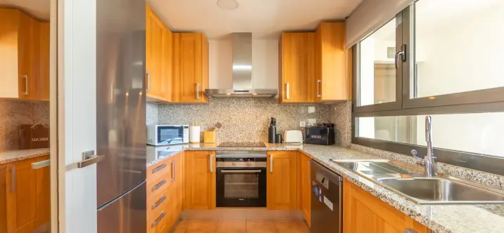Sale of penthouse in Estepona 4