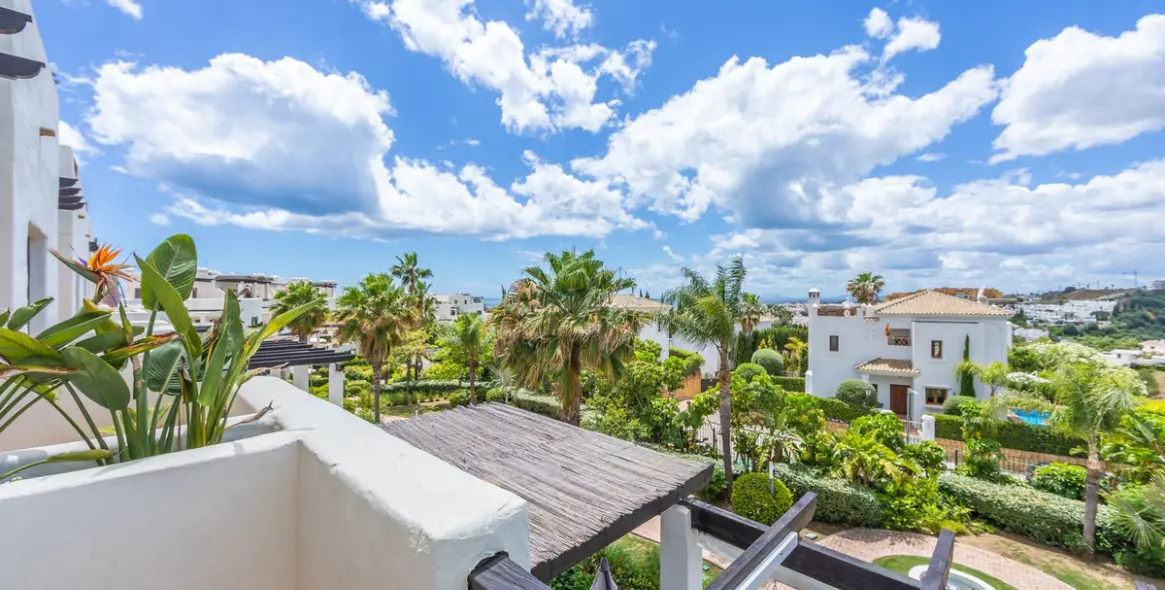 Sale of penthouse in Estepona 27