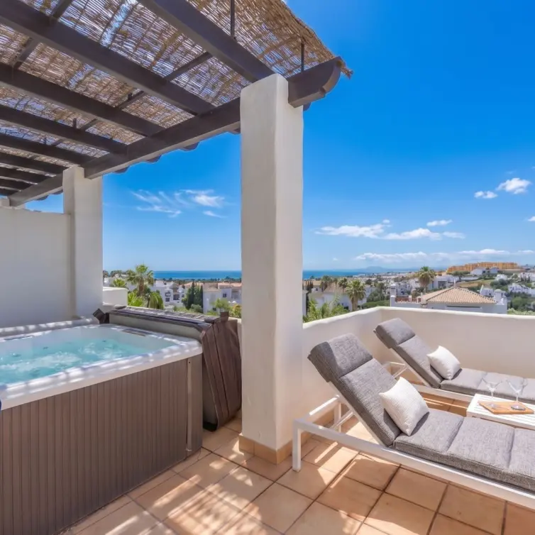 Продажа пентхауса в Estepona