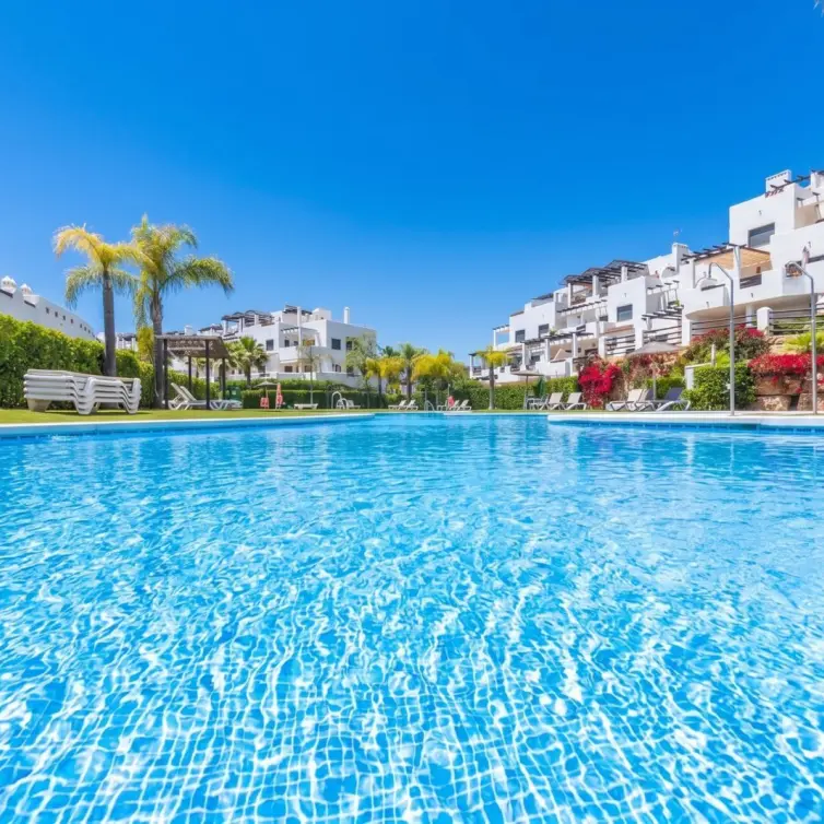 Продажа пентхауса в Estepona
