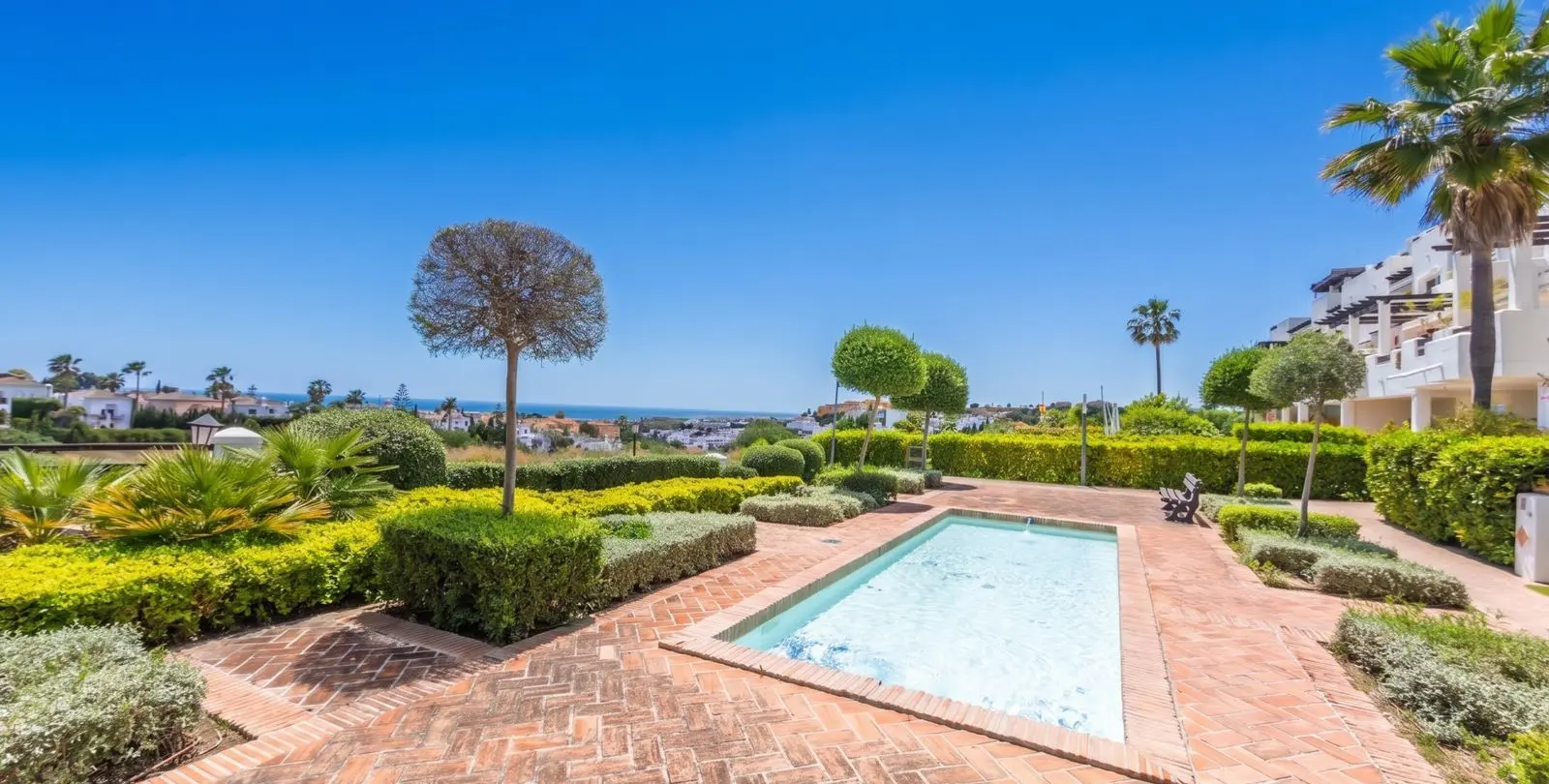 Продажа пентхауса в Estepona 8