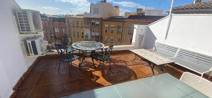 Продажа апартаментов на среднем этаже в Malaga 2