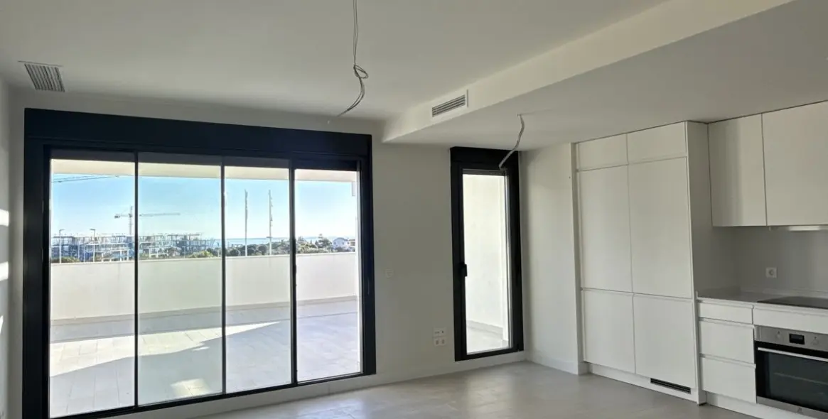 Sale of penthouse in Casares 8